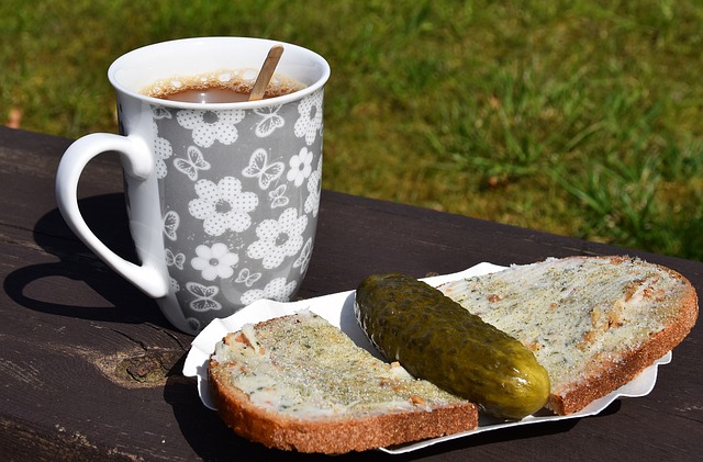 交媒体和论 交媒体和论